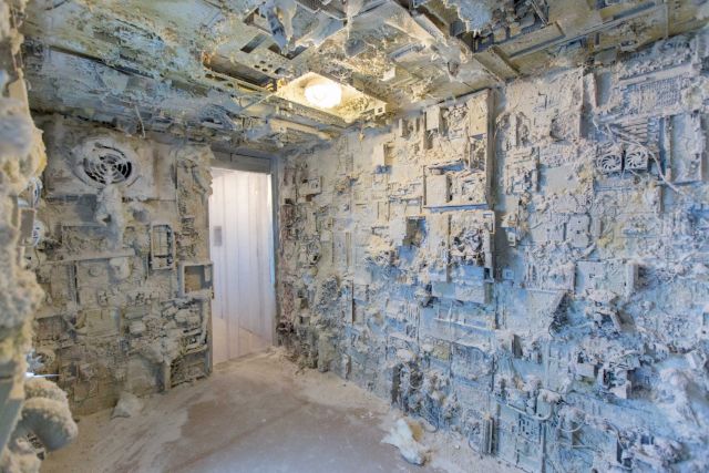 JONAH FREEMAN & JUSTIN LOWE, Artichoke Underground, 2013. Courtesy the artist & Philara Collection, Düsseldorf. Photo: Achim Kukulies