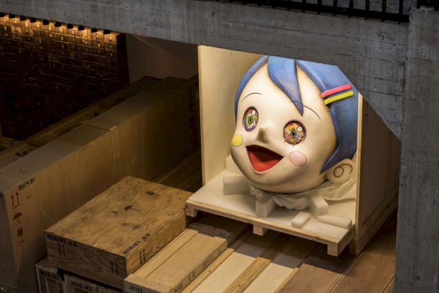 YI SUBUPPY, 2004, FRP, ACRYLIC, 166 X 193 X 246 cm