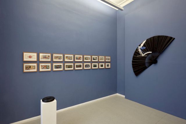 Installation view “Klappe eins, Affe tot…”, KUNSTSAELE Berlin, 2017. Photo: Jan Brockhaus