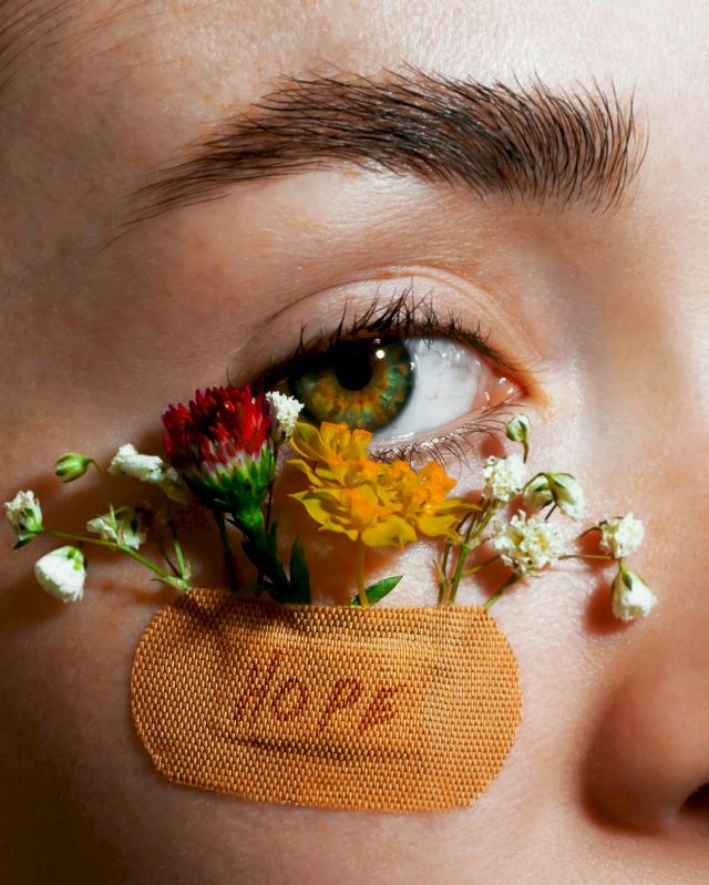 CLAIRE LUXTON, Hope, 2020