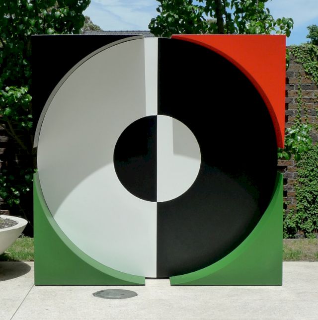 EMILY FLOYD, Workshop (detail), 2012. Courtesy Lyon Housemuseum, Melbourne