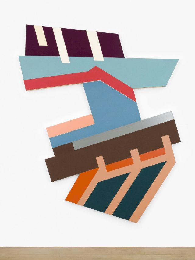 FRANK STELLA, Rozdol I, 1973. Courtesy Charles Riva Collection, Brussels. Photo: Hugard & Vanoverschelde