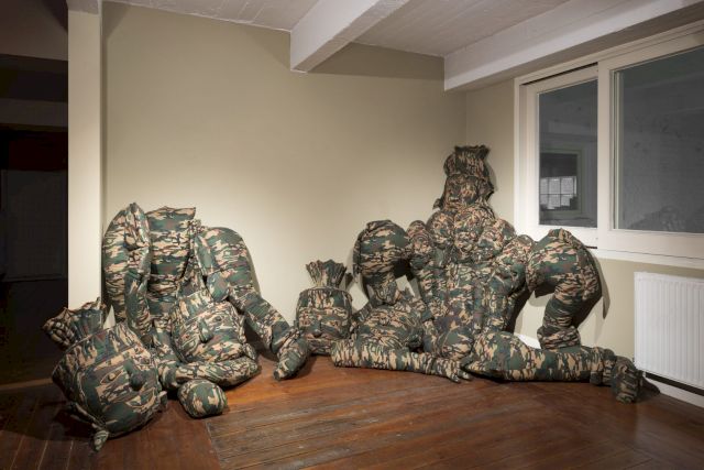 SARETH SVAY, Ruins, 2014. © Hugard & Vanoverschelde