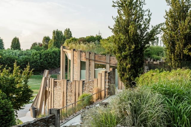 James Wines – SITE, James Wines Pavilion, 2008, Rossini Art Site, Briosco. Photo: Luca Rotondo