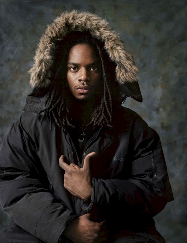 DAWIT L. PETROS, Sign, 2003. © Courtesy the artist, Tiwani Contemporary and Dr Kenneth Montague | The Wedge Collection