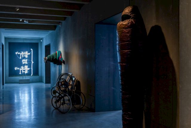 Adam Parker Smith, Sarcophagus (Opal over Black), 2021