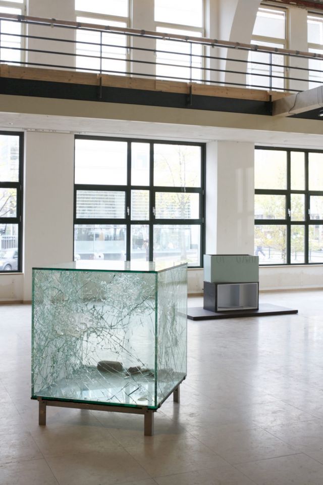 from left to right: SARAH VAN SONSBEECK, One Cubic Meter of Broken Silence, 2009-2010. Courtesy Plancius Art Collection, Amterdam. Photo: Ernst van Deursen