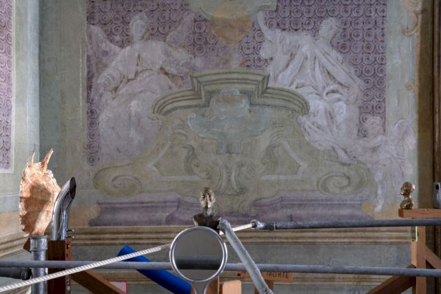 JIMMIE DURHAM, Something… Perhaps a Fugue or an Elegy, 2005. Courtesy Fondazione Morra Greco, Naples © Maurizio Esposito