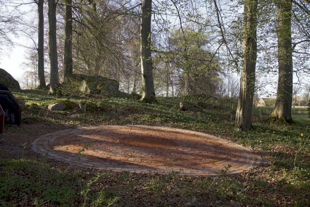 LATIFA ECHAKHCH, Blush, 2019. Photo Mattias Givell