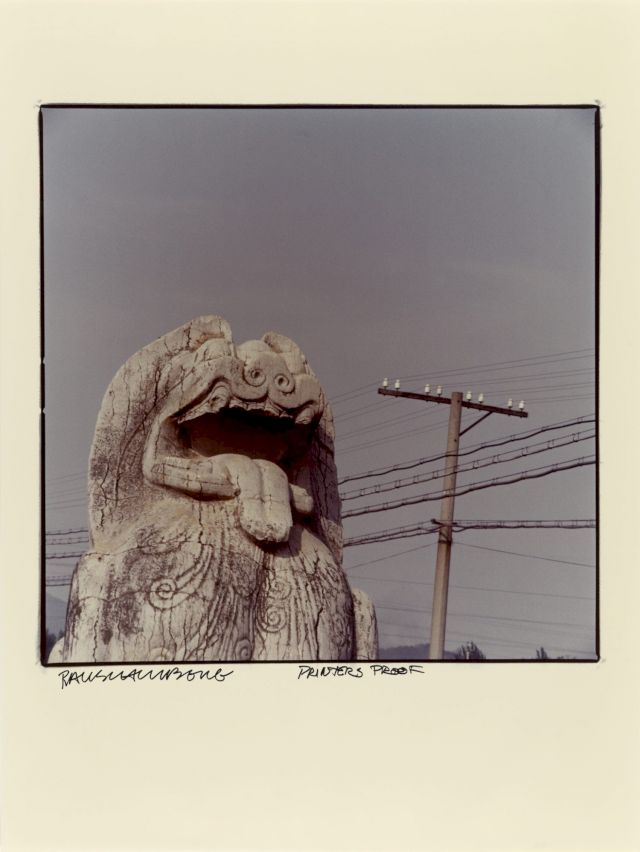 ROBERT RAUSCHENBERG, Untitled, from "Study for Chinese Summerhall", 1983. © Robert Rauschenberg Foundation / Graphicstudio, University of South Florida, Tampa / VG Bild-Kunst, Bonn 2019. Photo: Nikolaus Steglich / Alexander Tutsek-Stiftung