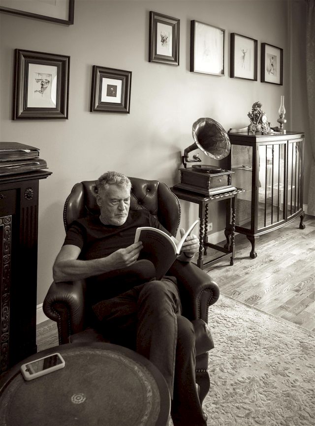 Artemy Troitsky perusing an issue of Arterritory "Conversations with Collectors", Riga. Photo: Bruno Birmanis