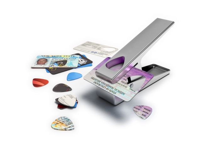 UV PRODUCTION HOUSE, Renounce Citizenship and State Affiliation emancipate government ID cards into guitar picks (Sovereign Citizen) revoke wordly government, 2016