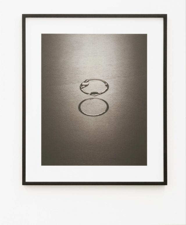 ALICJA KWADE, Untitled (Whiskey). Courtesy the artist and Sammlung Dominic und Cordula Sohst-Brennenstuhl. Photo: Björn Behrens / Caspar Sessler