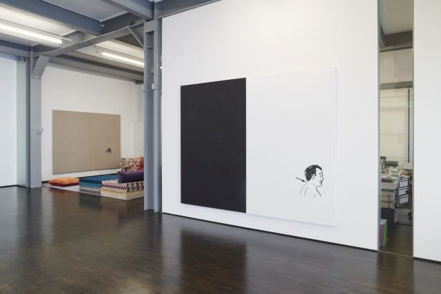 Exhibition view of OLIVER OSBORNE, Der Kleine Angsthase, 2020 at Braunsfelder. Courtesy Braunsfelder. Photo: Mareike Tocha, Cologne