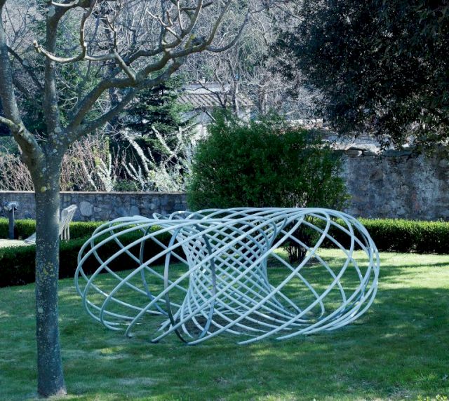 OLAFUR ELIASSON, White Doughnut. Courtesy the artist and Collezione Gaddi