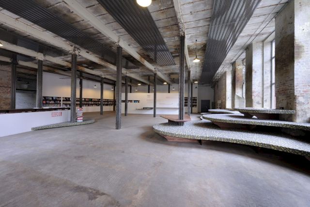 Visitor center at HALLE 14. Photo: Uwe Walter