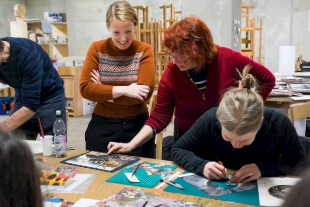 Workshop ‘Schöne Biester’ with Australian artist DEBORAH KELLY. Photo: Robert Beske