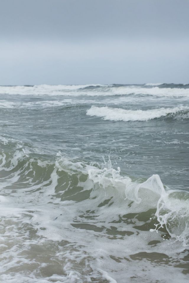 WOLFGANG TILLMANS, Kleine Welle, 2015