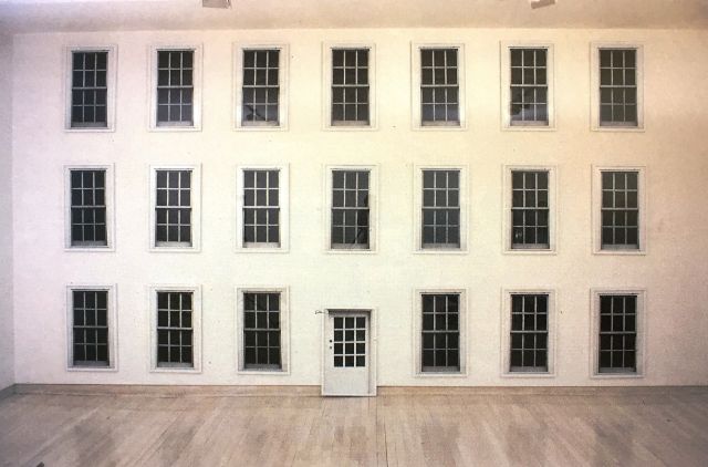 “The Insider’s Retreat”, 21 gelatin silver print photos, piece unique, Vik Muniz, 1990, Installation view @ Graci Collection