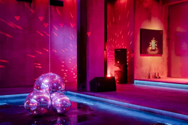 CHEN WEI 陈维, Drunken Dance Hall, 2015, wood, steel, luminescent paint, broken glass, lights, acrylic, mirrors, site specific, dimensions variable_15 - Photography Hamish McIntosh