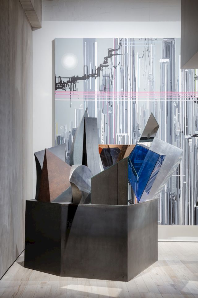 LIU WEI 刘韡, People 1, 2014, metal, glass, 220 x 210 x 209 cm & Purple Air 1, 2006, oil on canvas, 300 x 380 cm (diptych) - Photography Hamish McIntosh