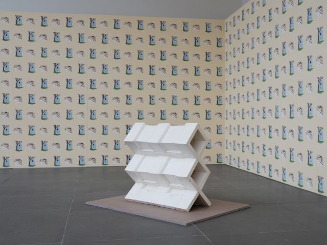 View of the exhibition Tapetewechsel. Artists' Wallpapers from the Sammlung Goetz, Neues Museum Nuremberg, 8 March - 1 September 2024, © Robert Gober - Photo: Neues Museum Nuremberg (Annette Kradisch)