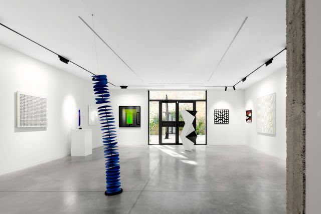 Exhibition « Mouvement | Hommage à Denise René » © Gabrielle Voinot for the Bonisson Art Center