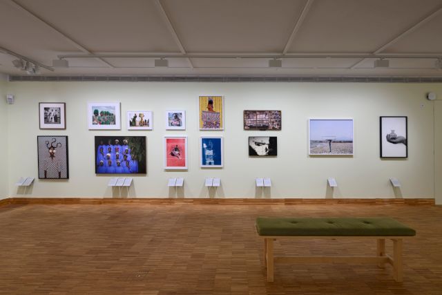 Artworks top row, from left to right: Sanlé Sory (1978), Alice Mann (2018), Baudouin Mouanda (2008), Cristina de Middel (2011), Ngadi Smart, 2018), Kelani Abass (2019), Dawit Petros (2016), Fathi Hassan (2017). Bottom row, from left to right: Thandiwe Muriu (2022), Omar Victor Diop (2016), Prince Gyasi (2019), César Schofield Cardoso (2023), Kiripi Katembo (2008-2013). Courtesy Kunsthal KAdE Amersfoort, Africa Supernova, 2023, Photo: Peter Cox