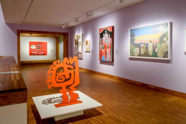 Artworks on the wall, from left to right: Chéri Samba (2003), Cornelius Annor (2021) Cornelius Annor (2022), Simphiwe Ndzube (2023), Joana Choumali (2021), sculpture: Victor Ekpuk (2019). Courtesy Kunsthal KAdE Amersfoort, Africa Supernova, 2023, Photo: Mike Bink