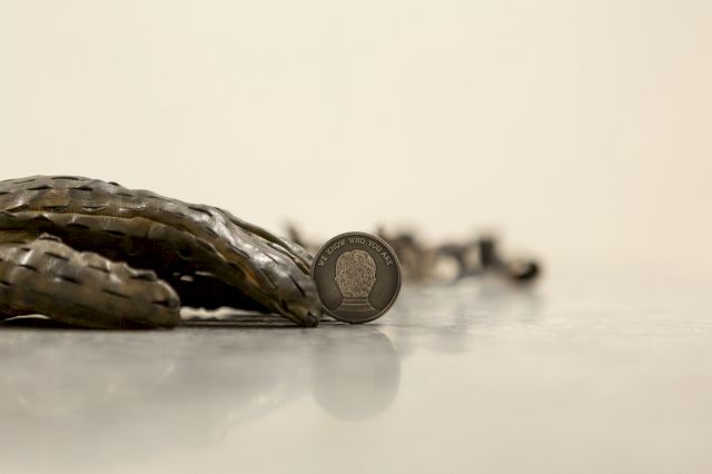 ΕΥΡΗΜΑΤΑ / Γ\ ΑΦΚΑ: Cornelia Parker, 'We know who you are. We know what you have done', 2008 and Carol Christian Poell, 'Object Dyed 9 Finger Sifter Hands‘. Photo: Antonis Minas | Courtesy of The Office Gallery