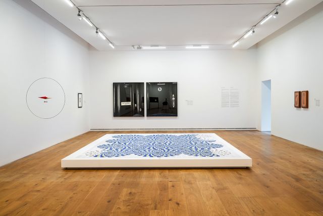 Installation view: Olafur Eliasson, Job Koelewijn, Robert Longo, Kinke Kooi. Photo by Lais Pereira