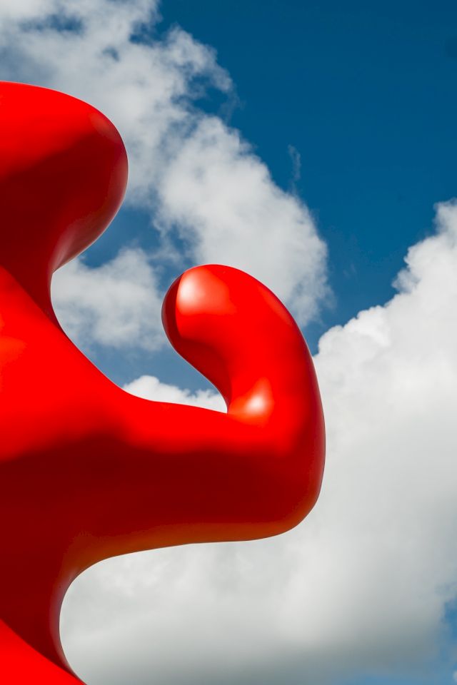 Müge Yilmaz, 'Goddess of Harvest', 2025. Photo by Lais Pereira