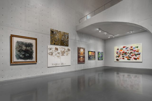 Installation view of the exhibition “10–60.” Photo by Shaunley, courtesy of The Long Museum.