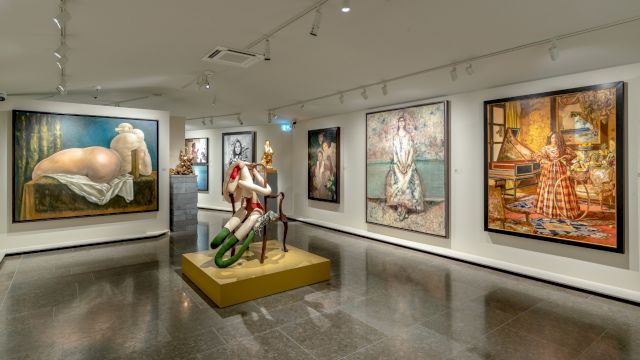 Galerie Art Figuratif at FAMM. Photo by Jérôme Kelagopian